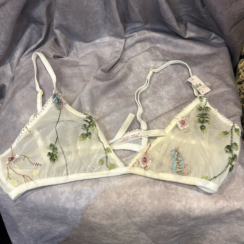 Anthropology out from under floral lace bra size large